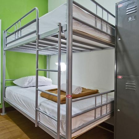 Cx Hostel Kuta Raya Kültér fotó