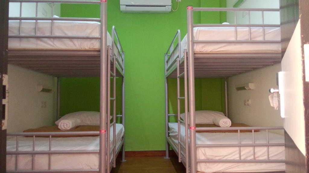 Cx Hostel Kuta Raya Szoba fotó