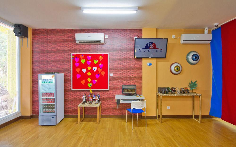Cx Hostel Kuta Raya Kültér fotó