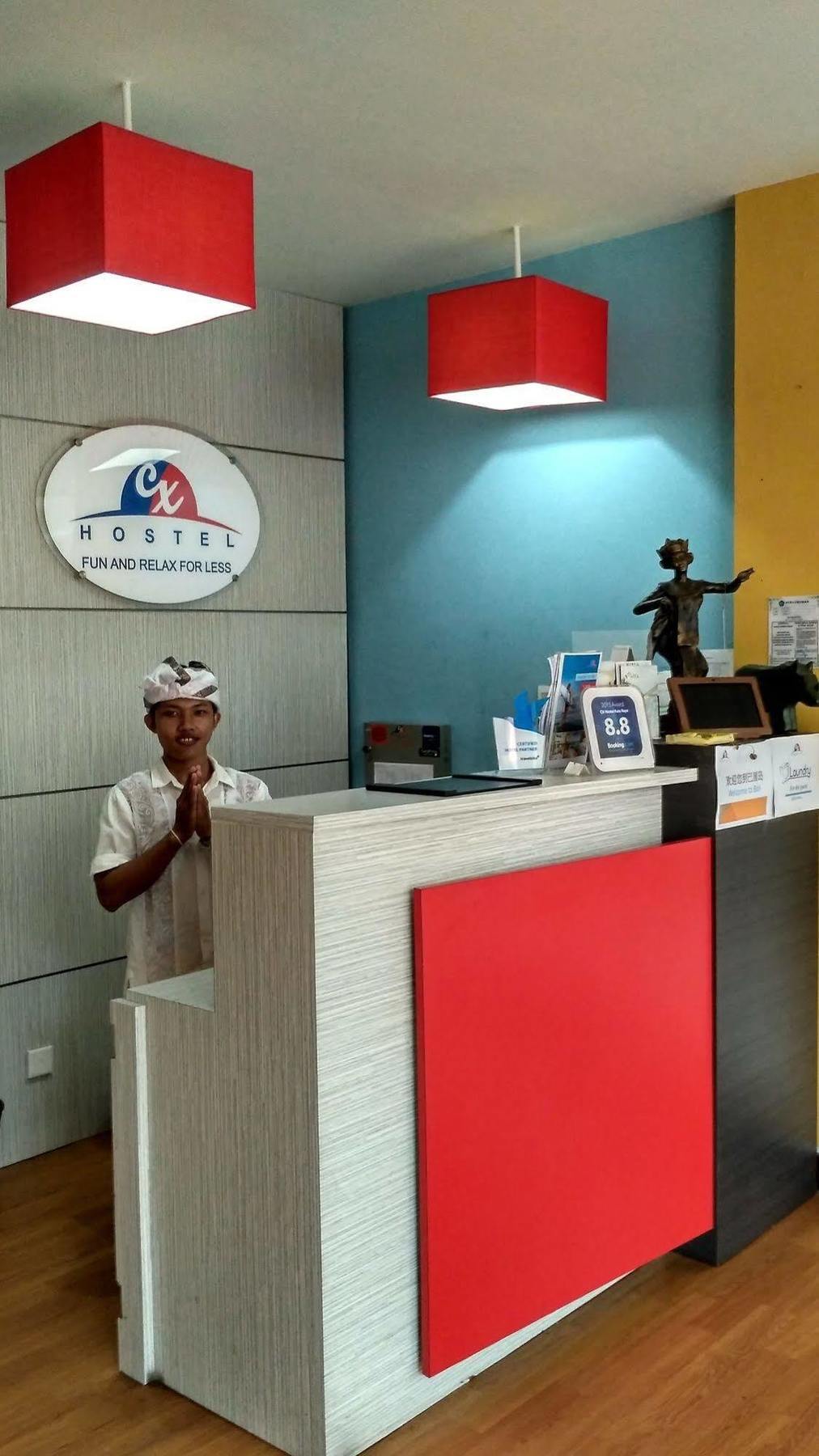 Cx Hostel Kuta Raya Kültér fotó