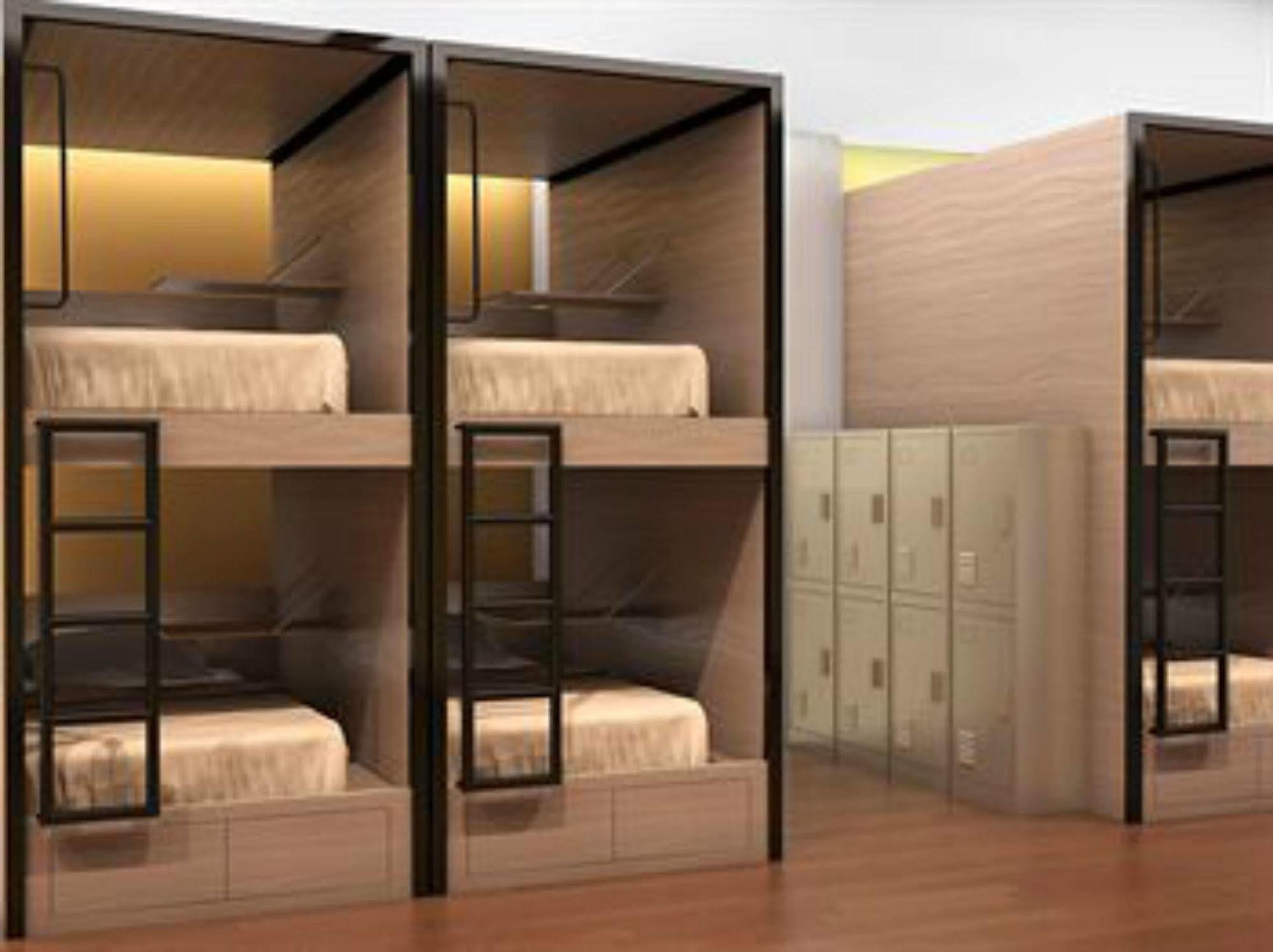 Cx Hostel Kuta Raya Kültér fotó